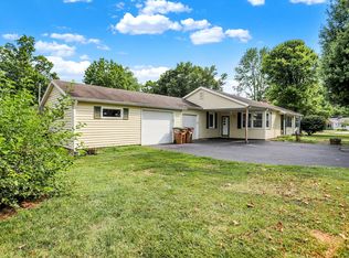 1303 Locust Dr, Columbus, IN 47203