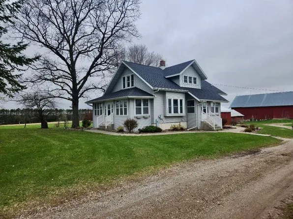 E5840 County Rd, Manawa, WI 54949