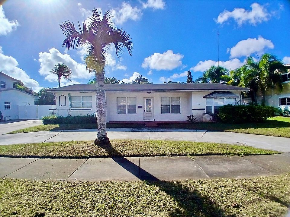 1st image of 330 NW 205th Terrace