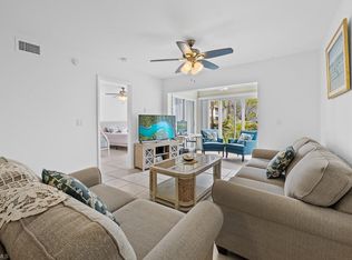 1895 Courtyard Way APT 101, Naples, FL 34112