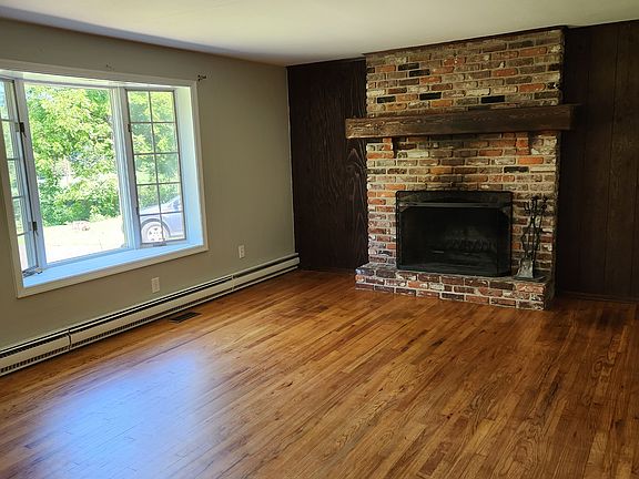 4th image of 18 Ealer Hill Rd