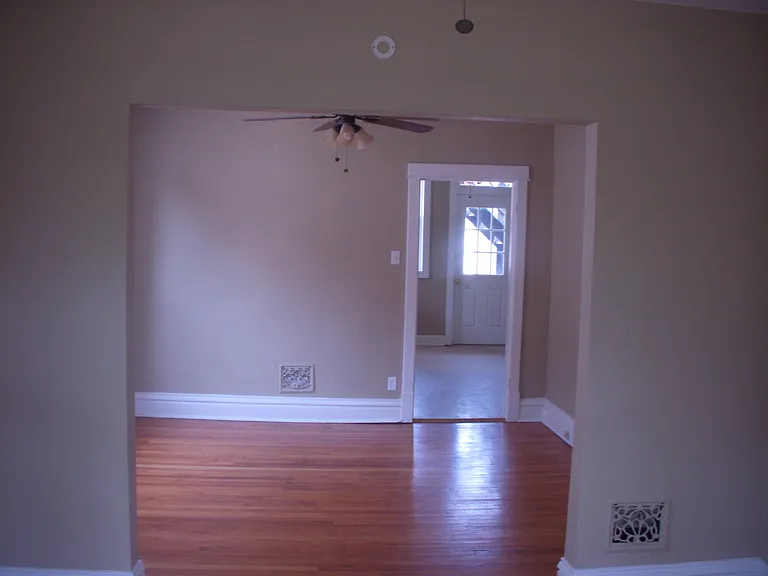 5341 Bancroft Ave #2W — Photo 5