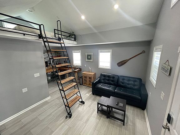 Guest house