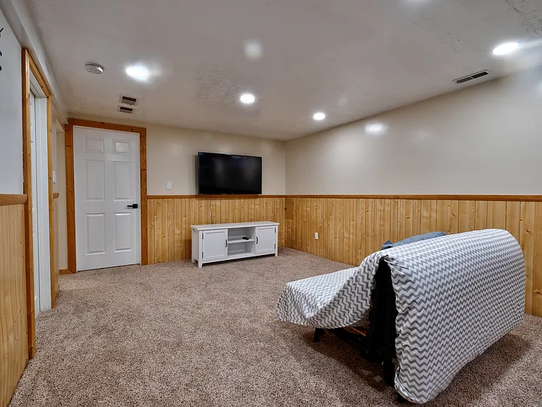 10323 S 615 E — Photo 12