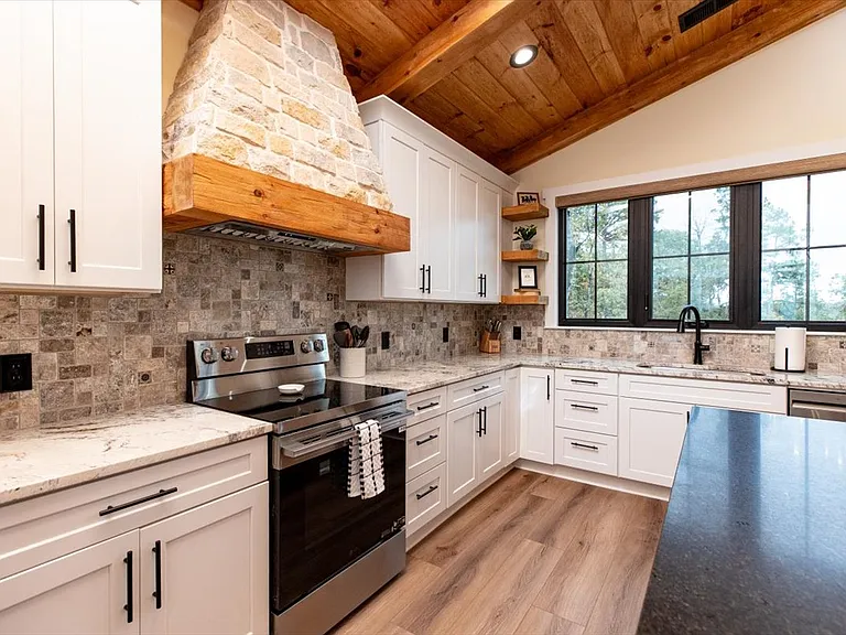 458 Palisade Dr — Photo 31