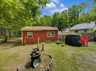27 Hickory Hills Dr, White Haven, PA 18661