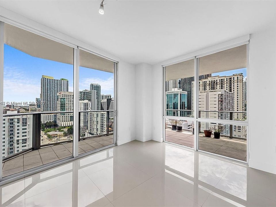 1st image of 1010 SW 2nd Ave Unit 1904
