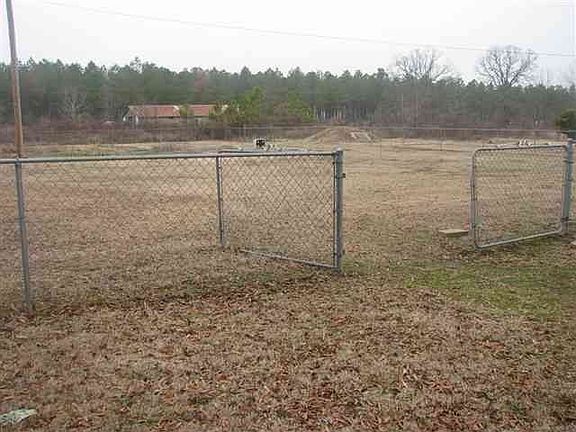 3rd image of 115 Underwood Ln