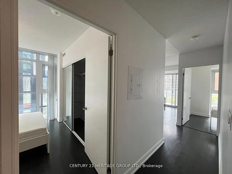 50 Wellesley St E #1202 — Photo 12