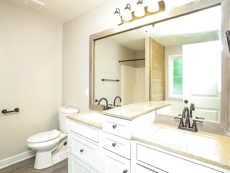 305 Talon Dr SE — Photo 10