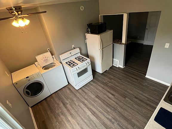 5th image of 111 Garvin Ave