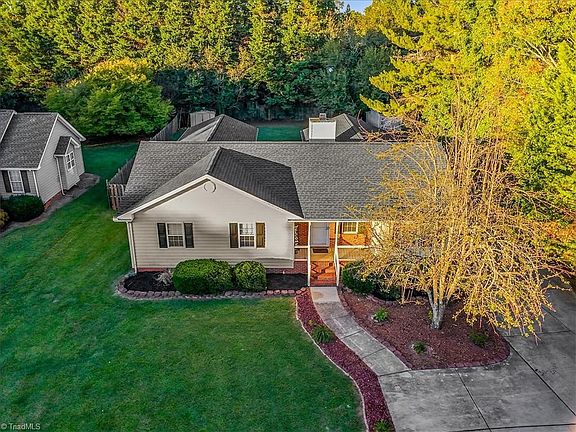 4th image of 5806 Old Oak Ridge Rd #A