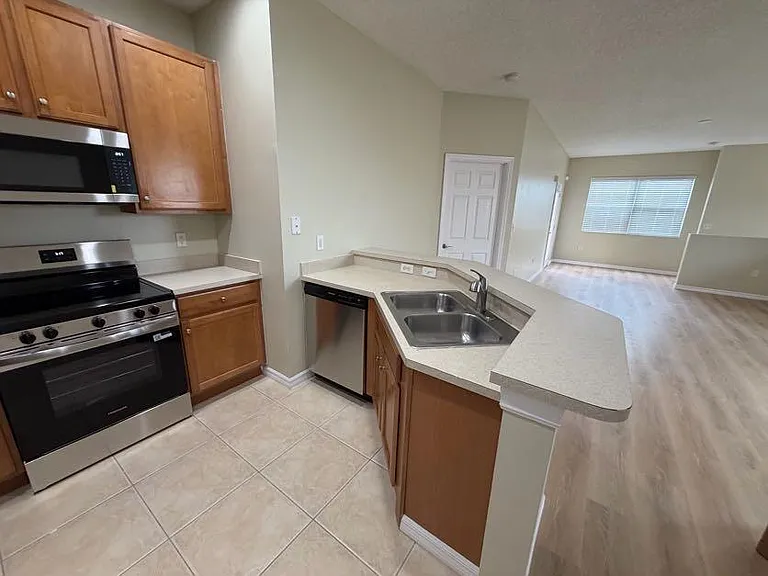 2925 Crestwood Ter #5204 — Photo 14