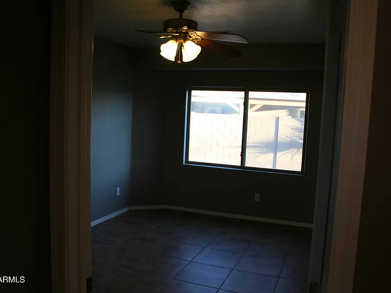 11207 W Hopi St — Photo 31