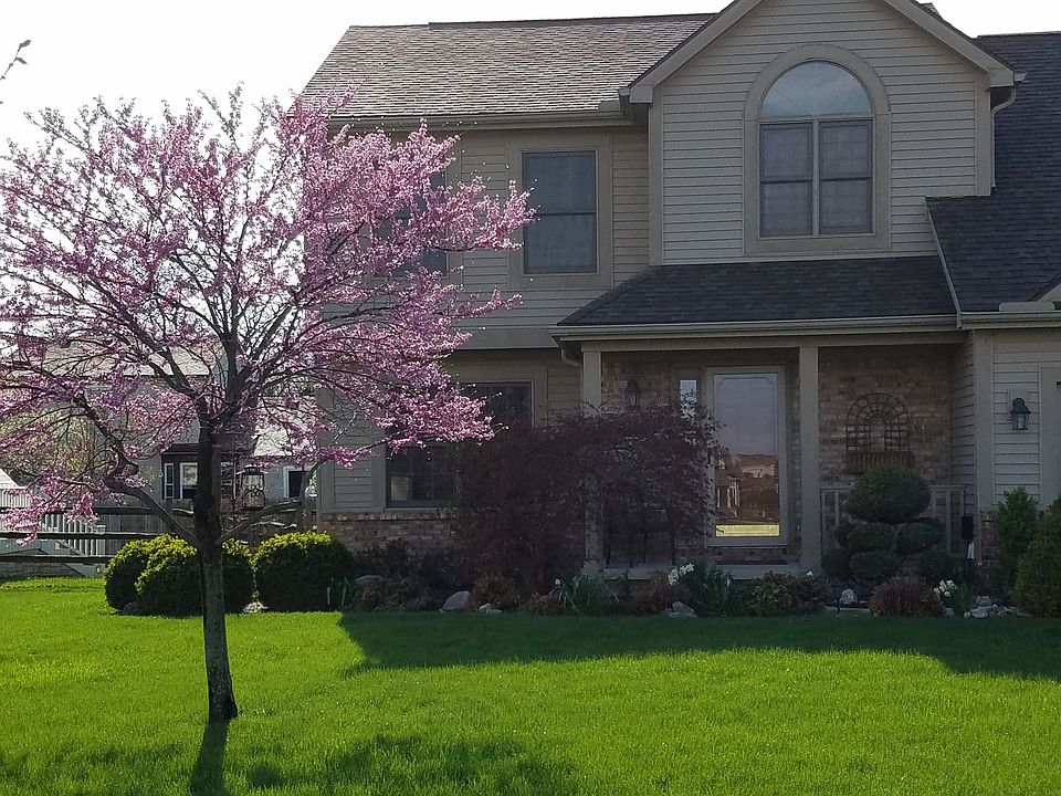 1st image of 26599 Basswood Dr