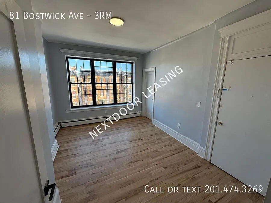81 Bostwick Ave — Photo 3