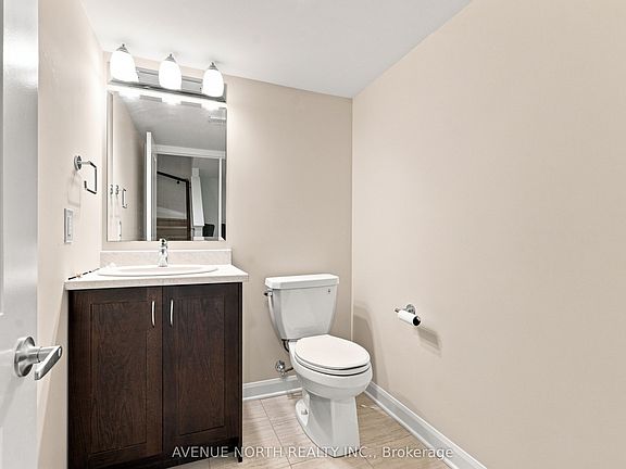3rd image of 83 Osler St S
