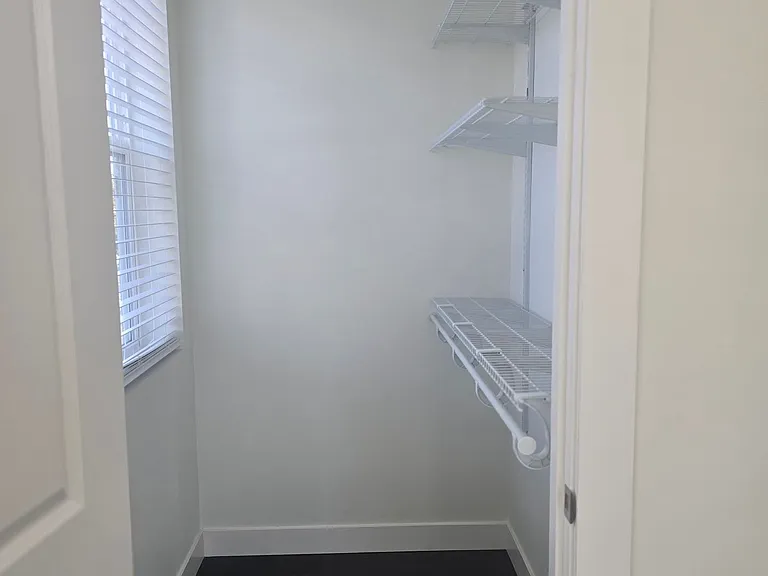 9615 Bristol Ave SW — Photo 10