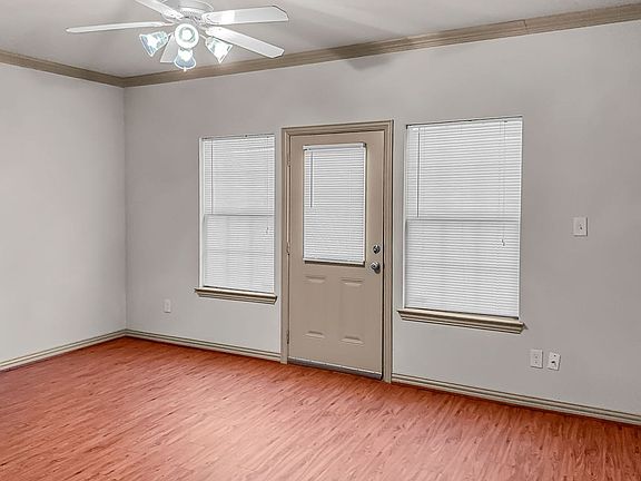 4th image of 1539 Cozy Dr