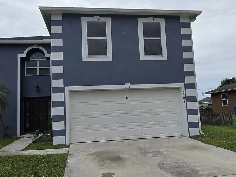 1401 SW Heather St — Photo 1
