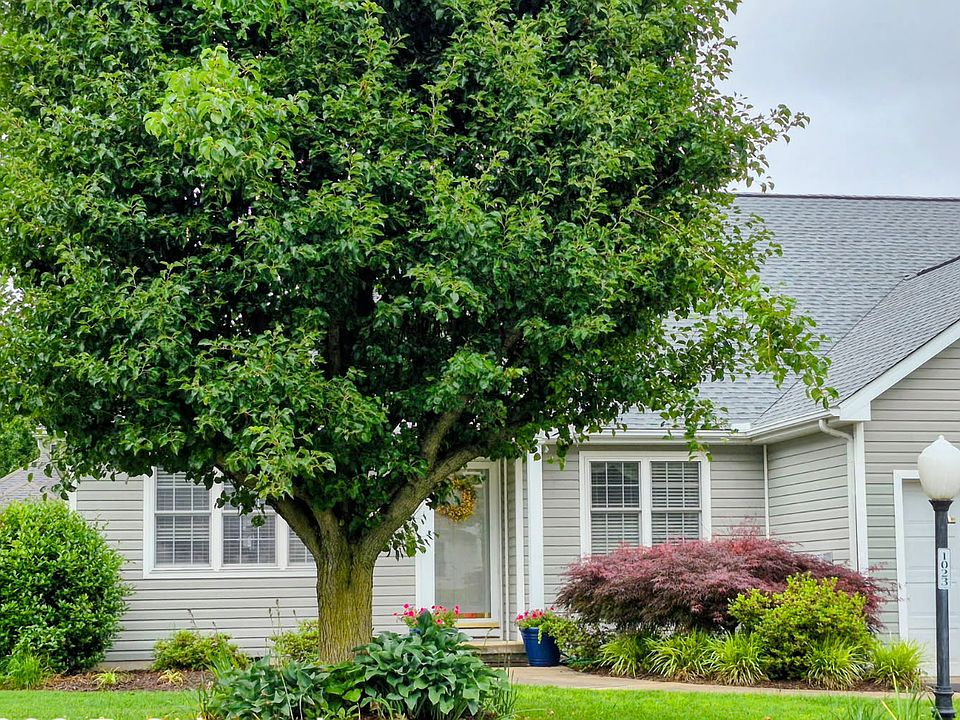 1st image of 1023 E Schumaker Manor Dr #1