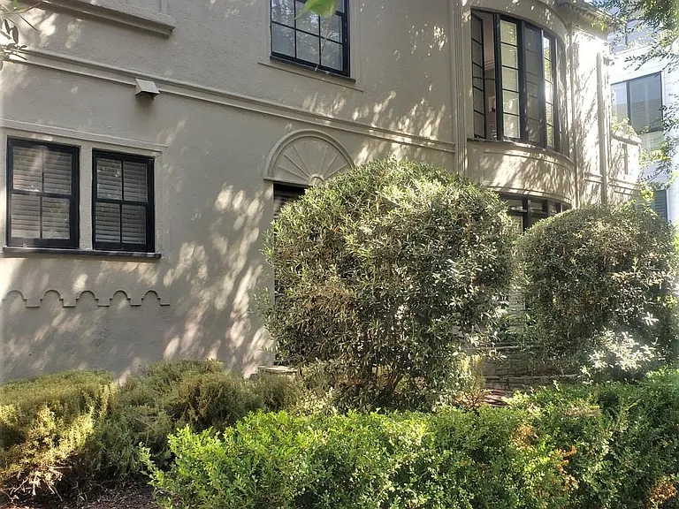 142 S Crescent Dr #A — Photo 4