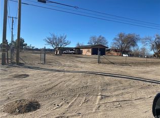 10318 Sierra Vista Rd, Phelan, CA 92371