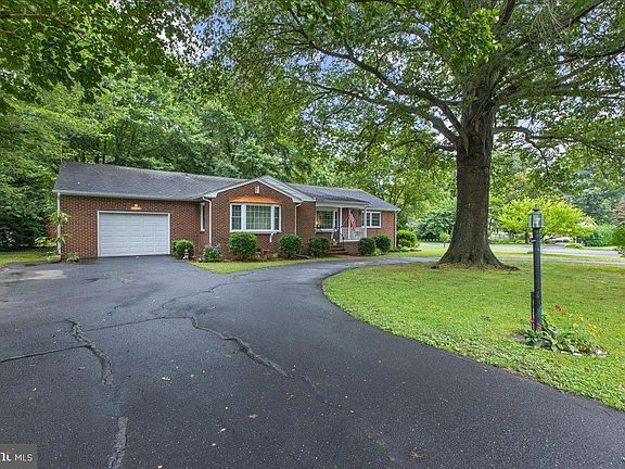 2nd image of 29360 Bartlett Ave