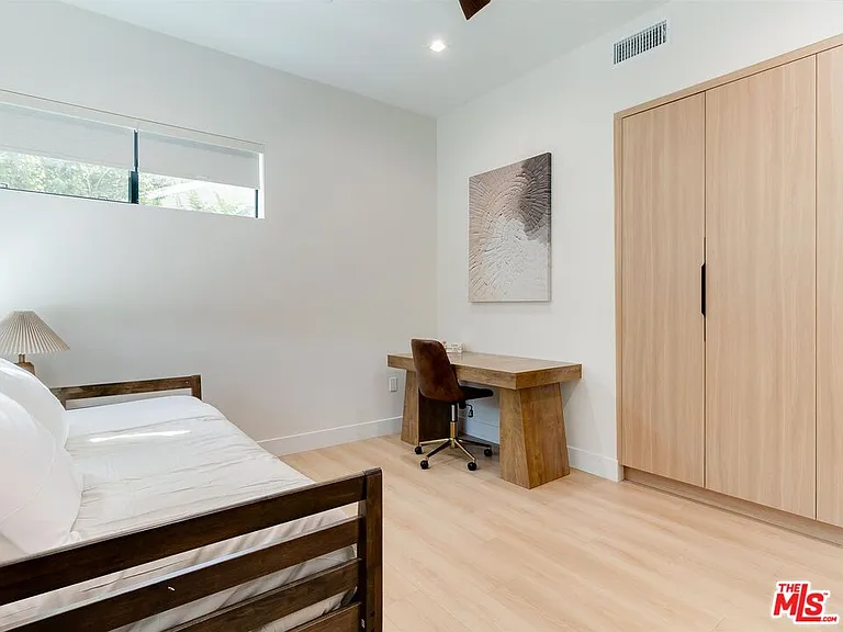 5929 Hesperia Ave — Photo 25