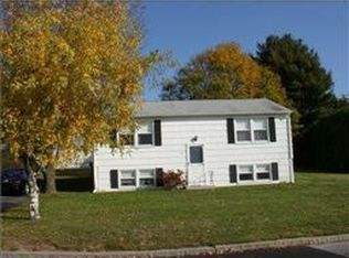 315 Grandview Ave, Woonsocket, RI 02895