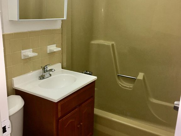 5th image of 51 E Park St APT 2B