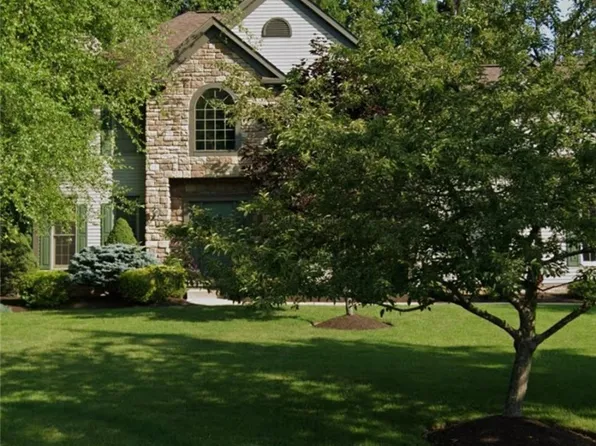 1553 Jennifer Dr, Twinsburg, OH 44087