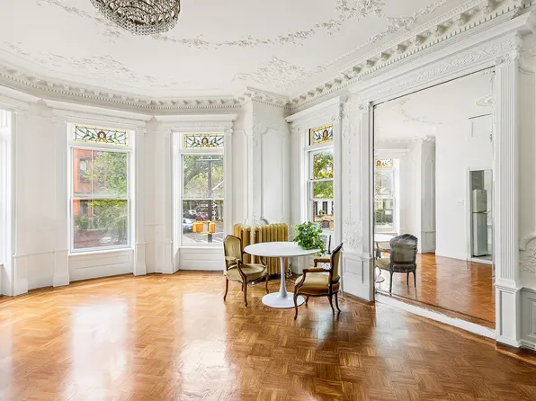 400 Stuyvesant Avenue image 2 of 13