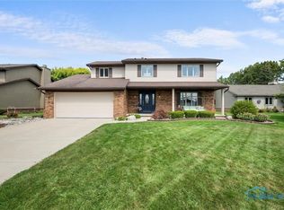 6620 Pilliod Rd, Holland, OH 43528