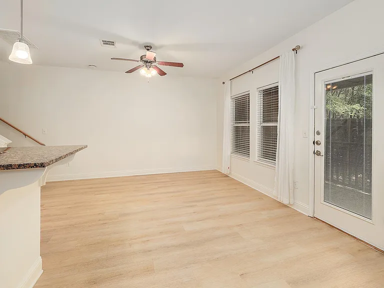 4803 Pecan Springs Rd #B — Photo 10