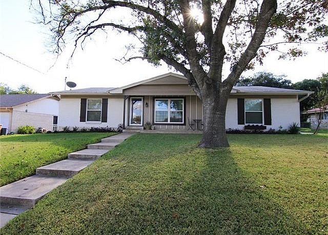 905 Rocky Spring Rd in Austin.  Welcome Home!