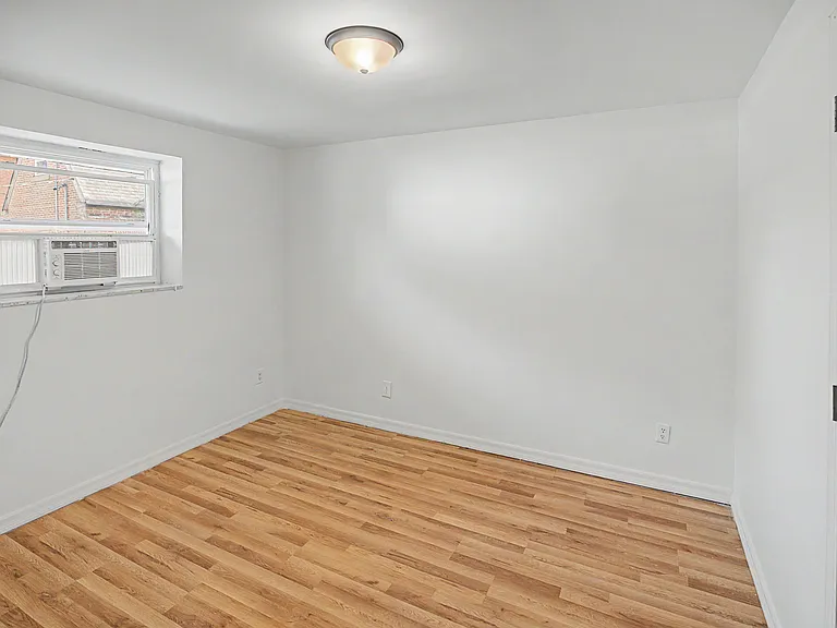 333 N Ellis St #G — Photo 6