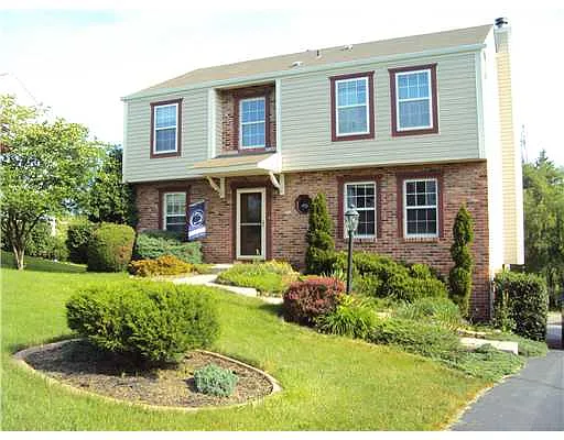 142 Markwood Dr photo 1