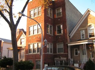 3346 W Crystal St APT 3, Chicago, IL 60651