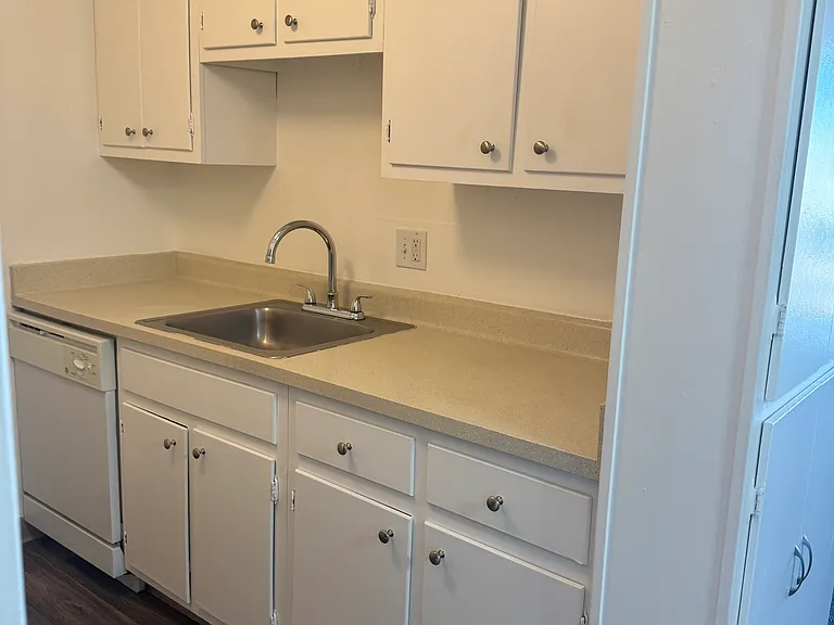Villa Apartments — Photo 77