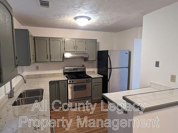 4th image of 5623 Wells Cir
