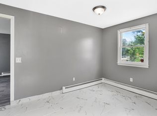 375 Parker St #373, Springfield, MA 01129