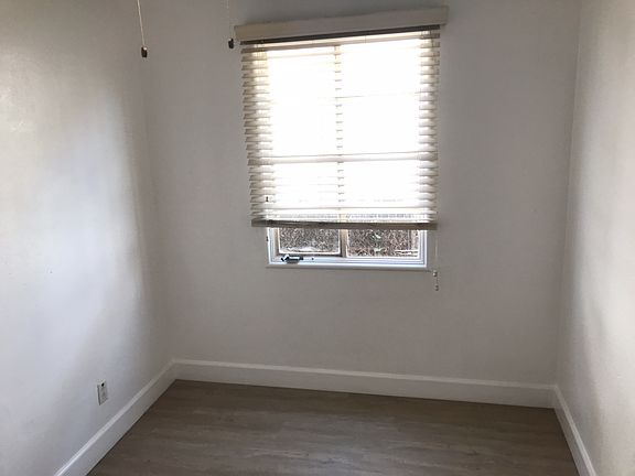 4th image of 4544 El Cerrito Dr Room 10