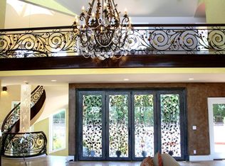 16668 Calneva Dr, Encino, CA 91436