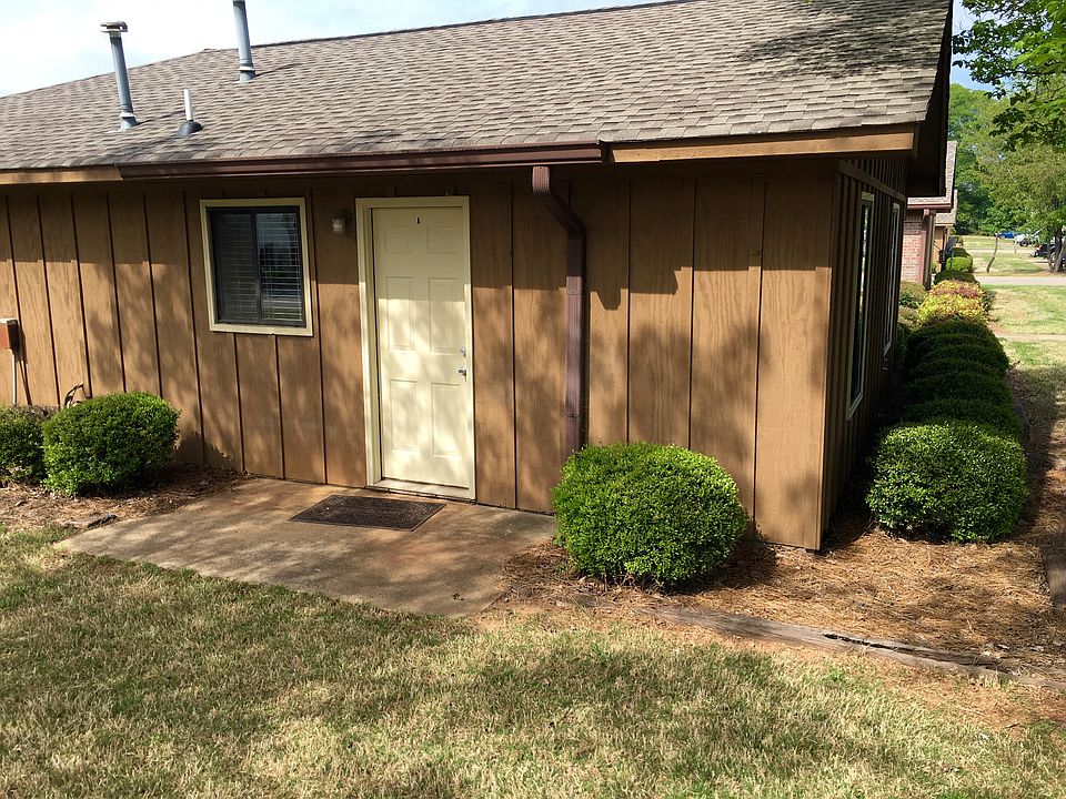 1st image of 67 Evergreen Ln #A