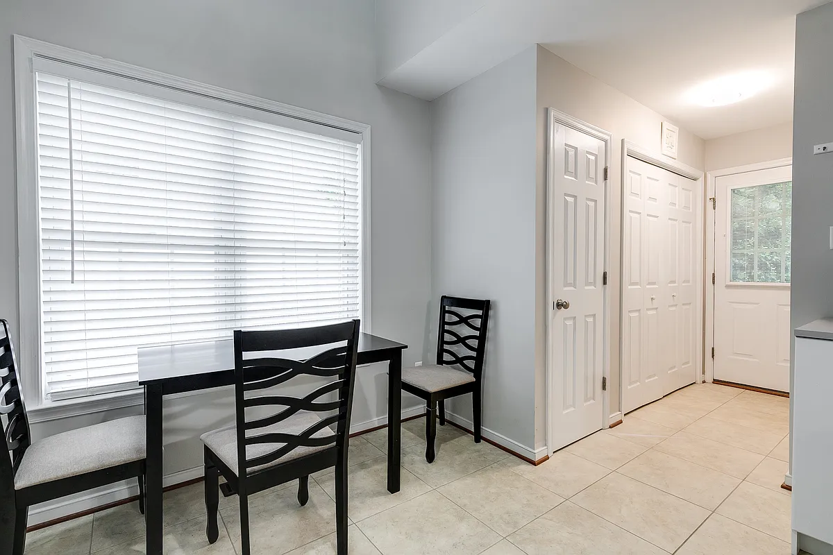 Building Photo - 11721 Park Forest Ct