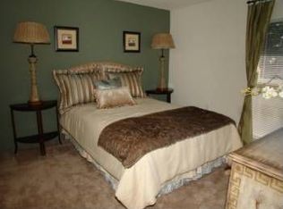 5931 Providence Rd, Charlotte, NC 28226