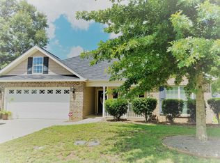 105 Manorwood Ln, Kathleen, GA 31047