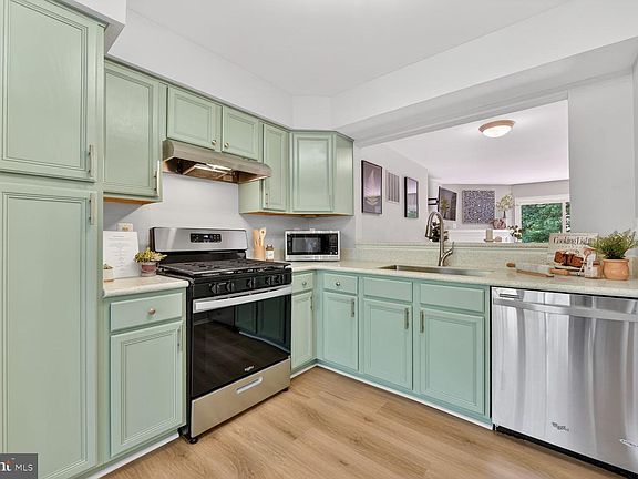 3rd image of 5005 Buena Vista Dr