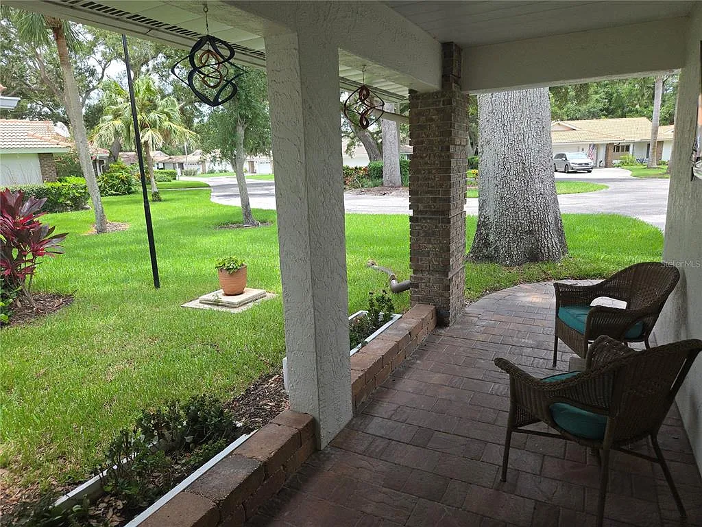 3 bed, 2.0 bath, 1798 sqft, $3,000 — Photo 4